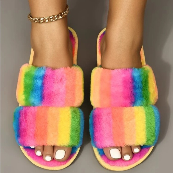 Colorful Fur Slides - Picture 2 of 4
